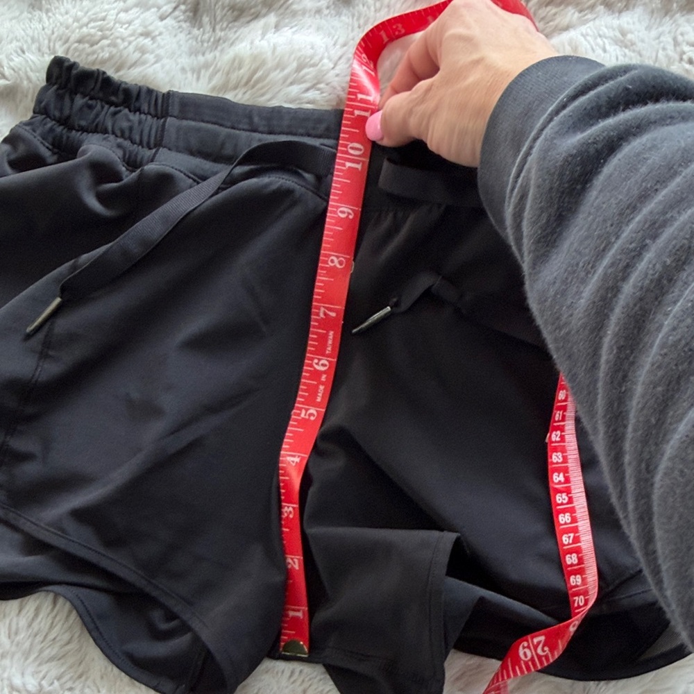 Women's Black Lululemon Athletica Shorts size 6 - Picture 11 of 11